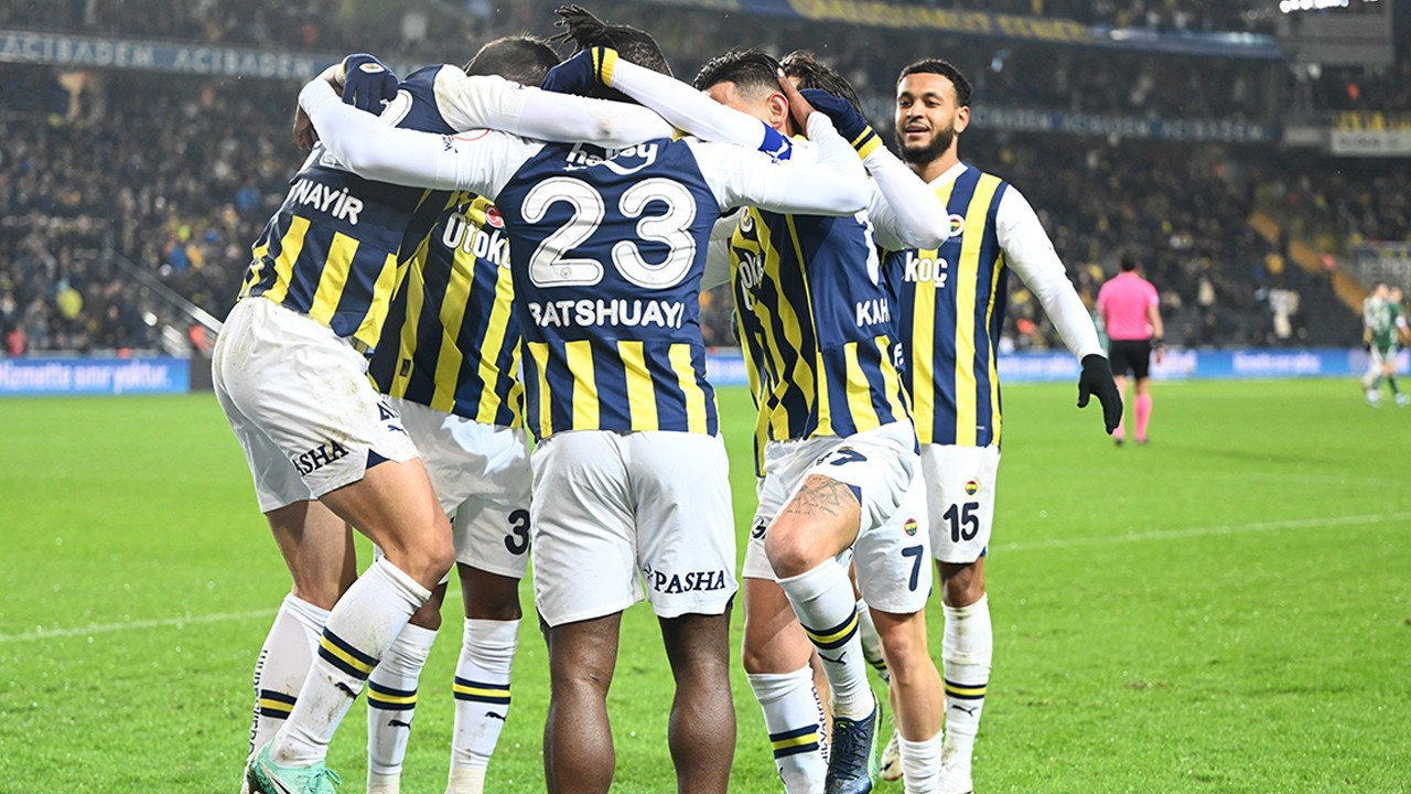 Fenerbahçe Samsunspor’u ağırlıyor