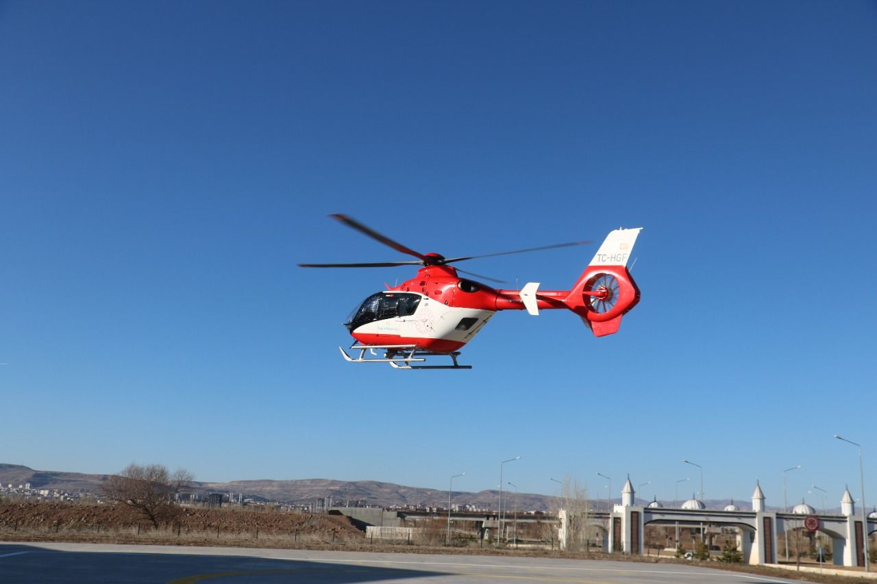 Sivas’a ambulans helikopter tahsis edildi! Giresun’a da hizmet verecek!