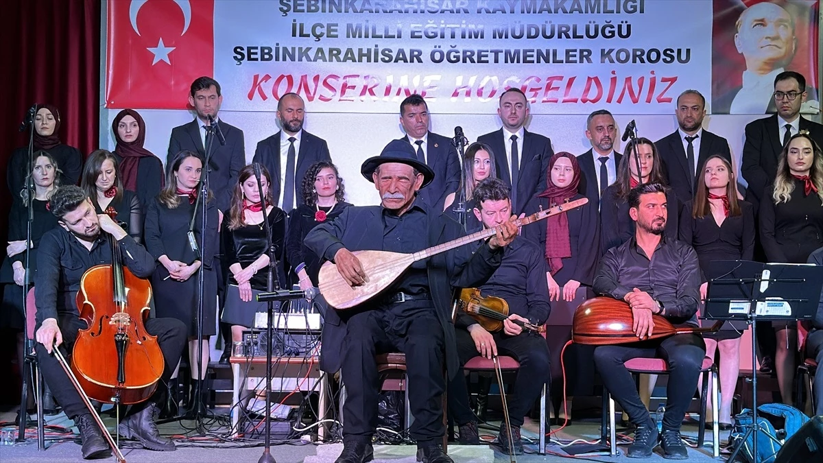 Aşık Veysel’in robotu Şebinkarahisar’da ilgi odağı oldu