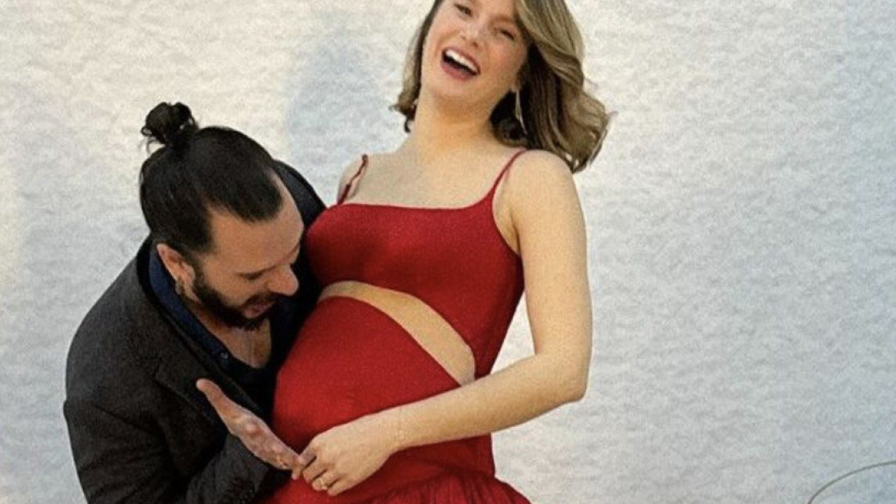 Burcu Biricik Anne Oluyor: Kız Bebek Heyecanı