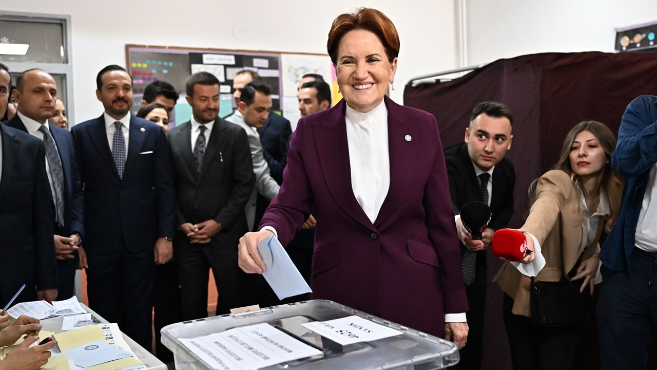 Meral Akşener Oyunu Kullandı