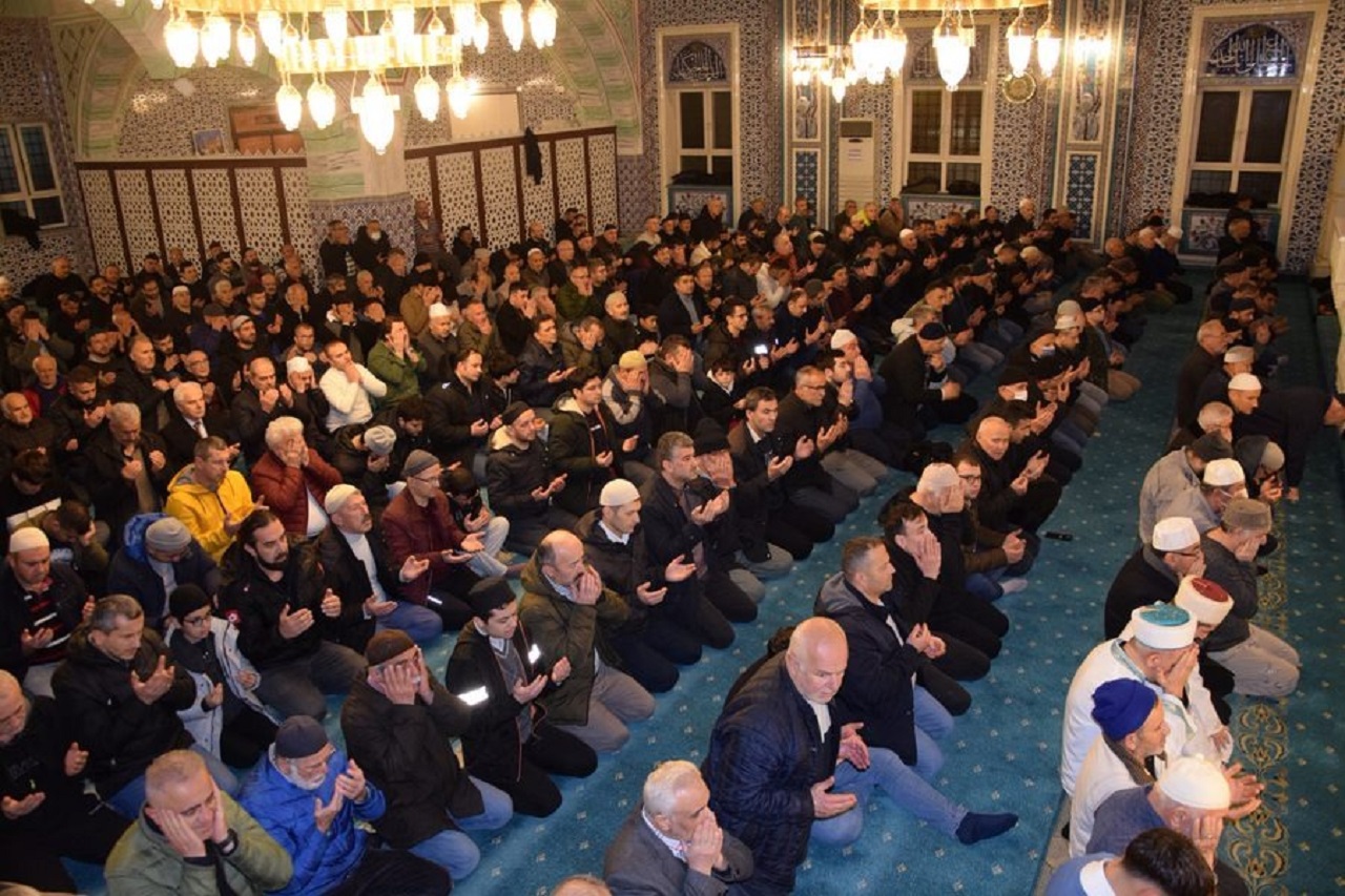 Giresun’da Enderun Usulü Teravih Namazına Yoğun İlgi