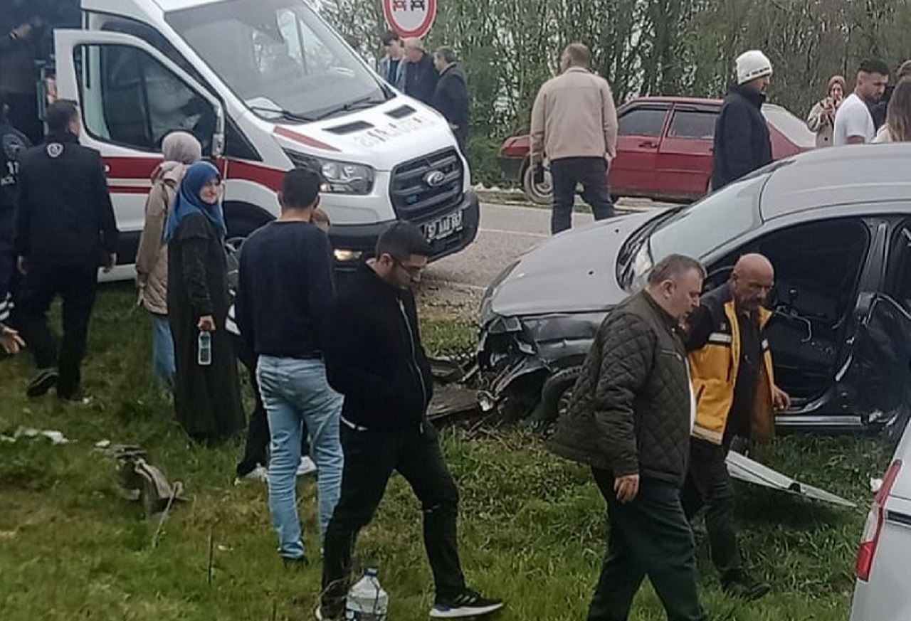 Sinop’ta Zincirleme Trafik Kazası 10 Yaralı