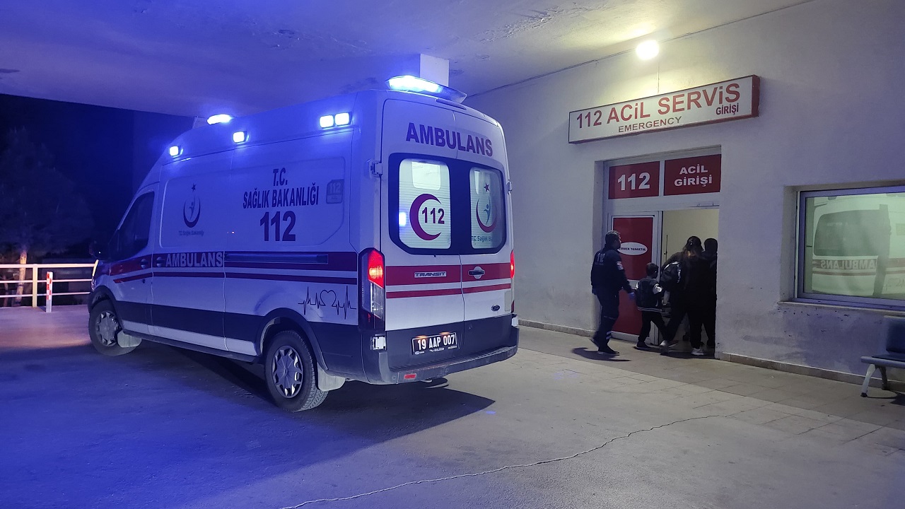 Çorum’da Zincirleme Trafik Kazası: 13 kişi yaralandı