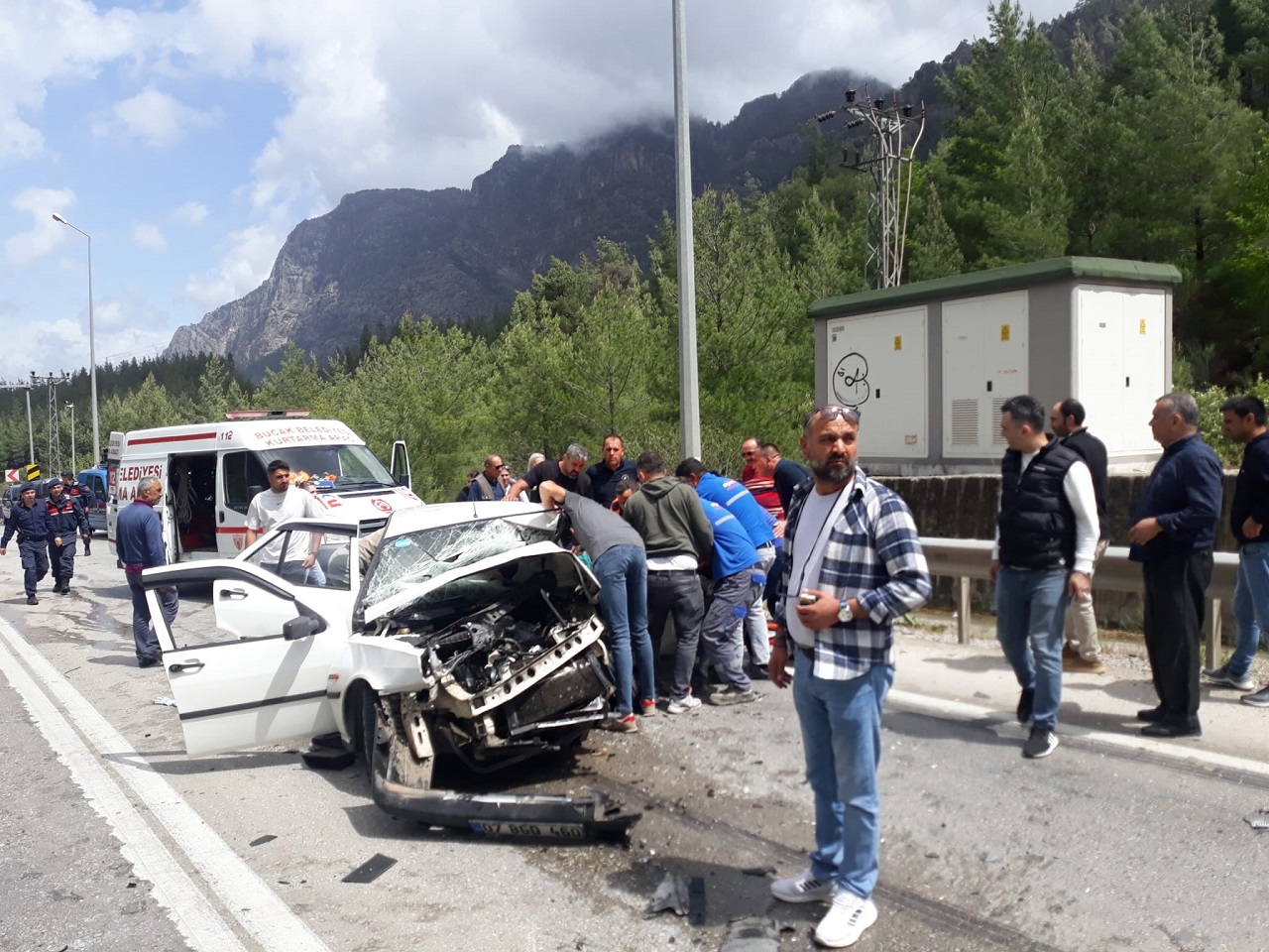 Antalya-Isparta Karayolunda Feci Kaza: 1 Ölü, 7 Yaralı