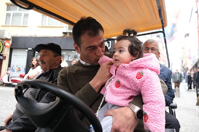 Giresun Belediye Başkanı Fuat Köse Golf Aracıyla Gezdi