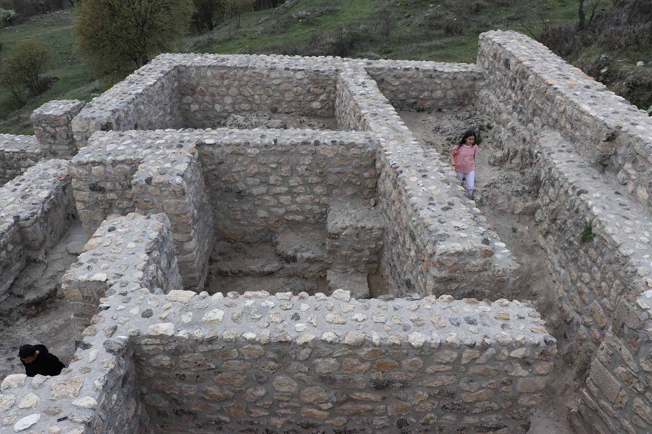 Karabük’te Tarihle Doğanın Buluştuğu Nokta Hadrianopolis’teki Cam Teras