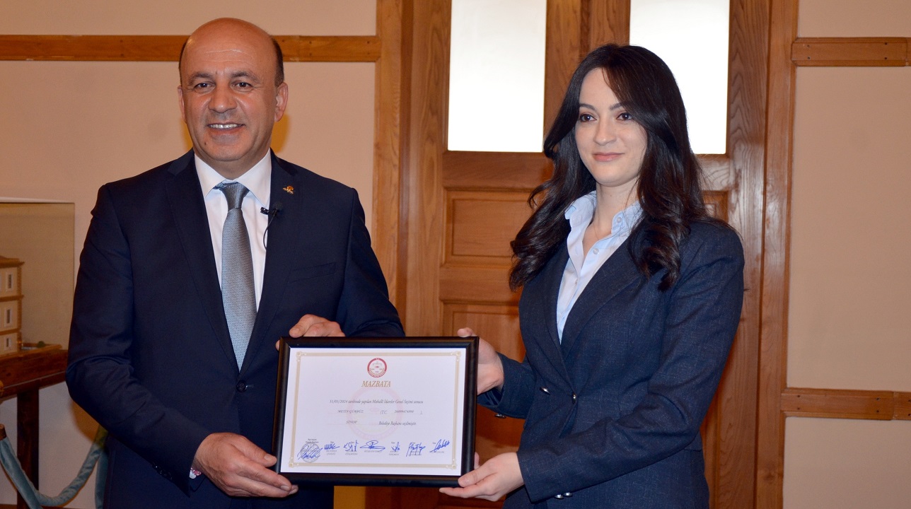 Sinop Belediye Başkanı Metin Gürbüz Mazbatasını Aldı