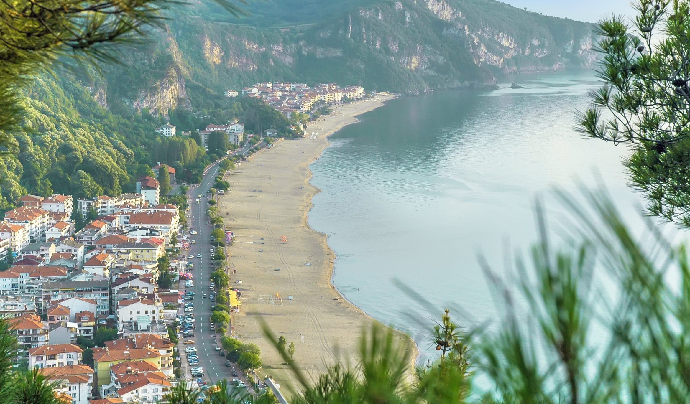 Amasra’ya Tatilci Akını: Bayram Tatili İçin Yer Bulmak Zor!