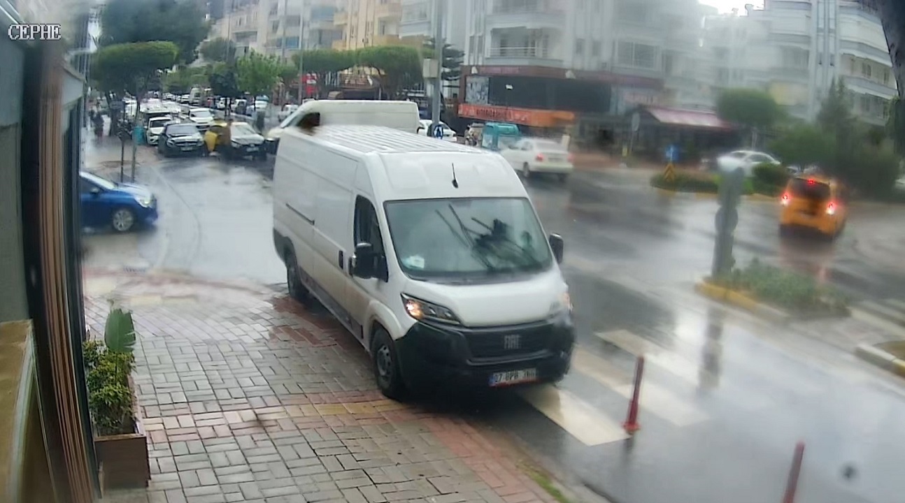 Antalya Alanya’da Kavşak İsyanı