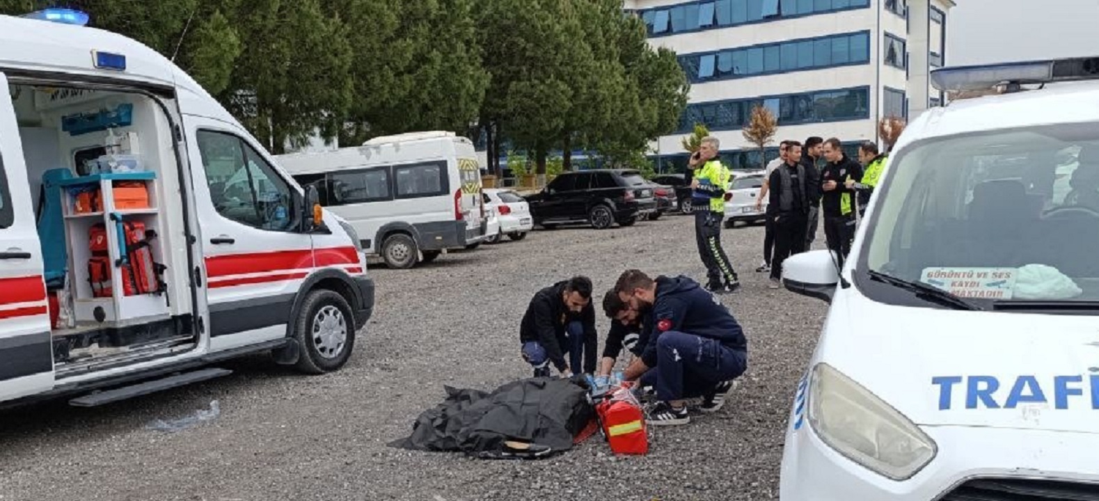 Feci Kaza Kamerada: Kaldırımda Yürürken Hayatını Kaybetti