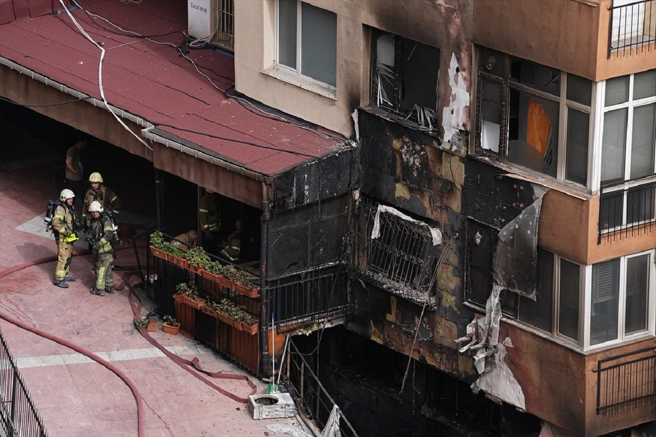 İstanbul Gece Kulübü Yangınında 9 Kişi Gözaltına Alındı