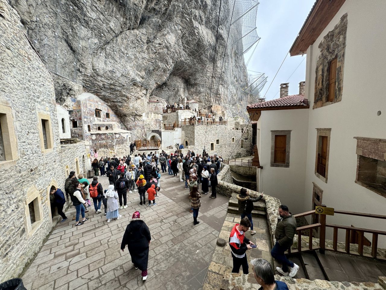 Sümela Manastırı Bayramda Binlerce Kişiyi Ağırladı!