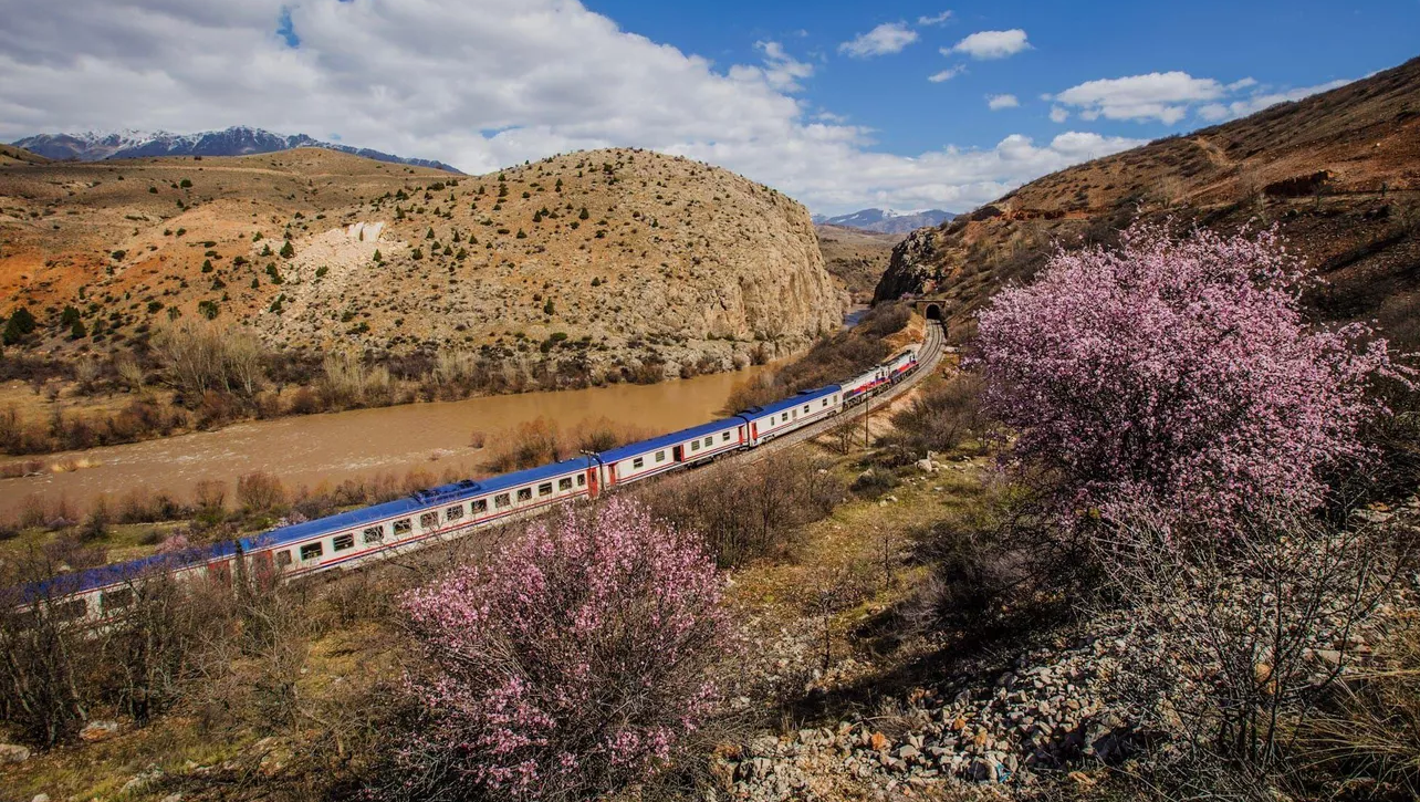 Turistik Trenlere İki Yeni Rota! Seferler 19 Nisan’da Başlıyor