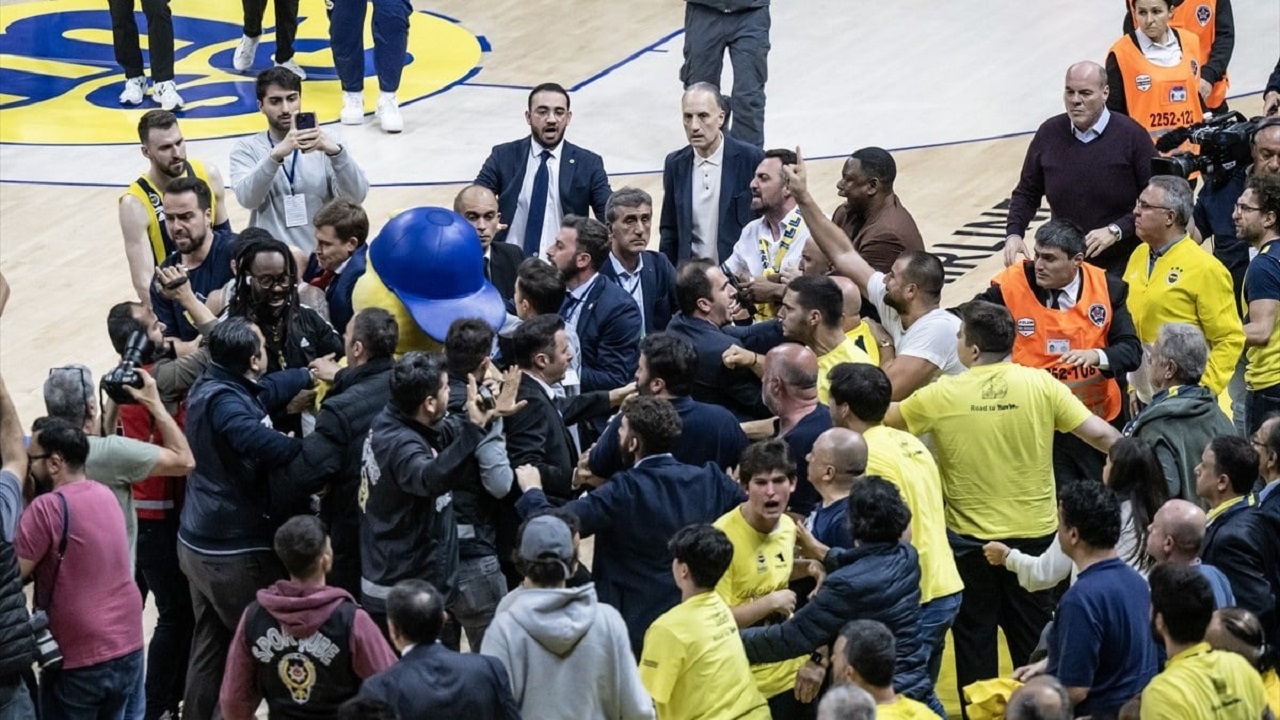 EuroLeague’den Fenerbahçe’ye Para Cezası!