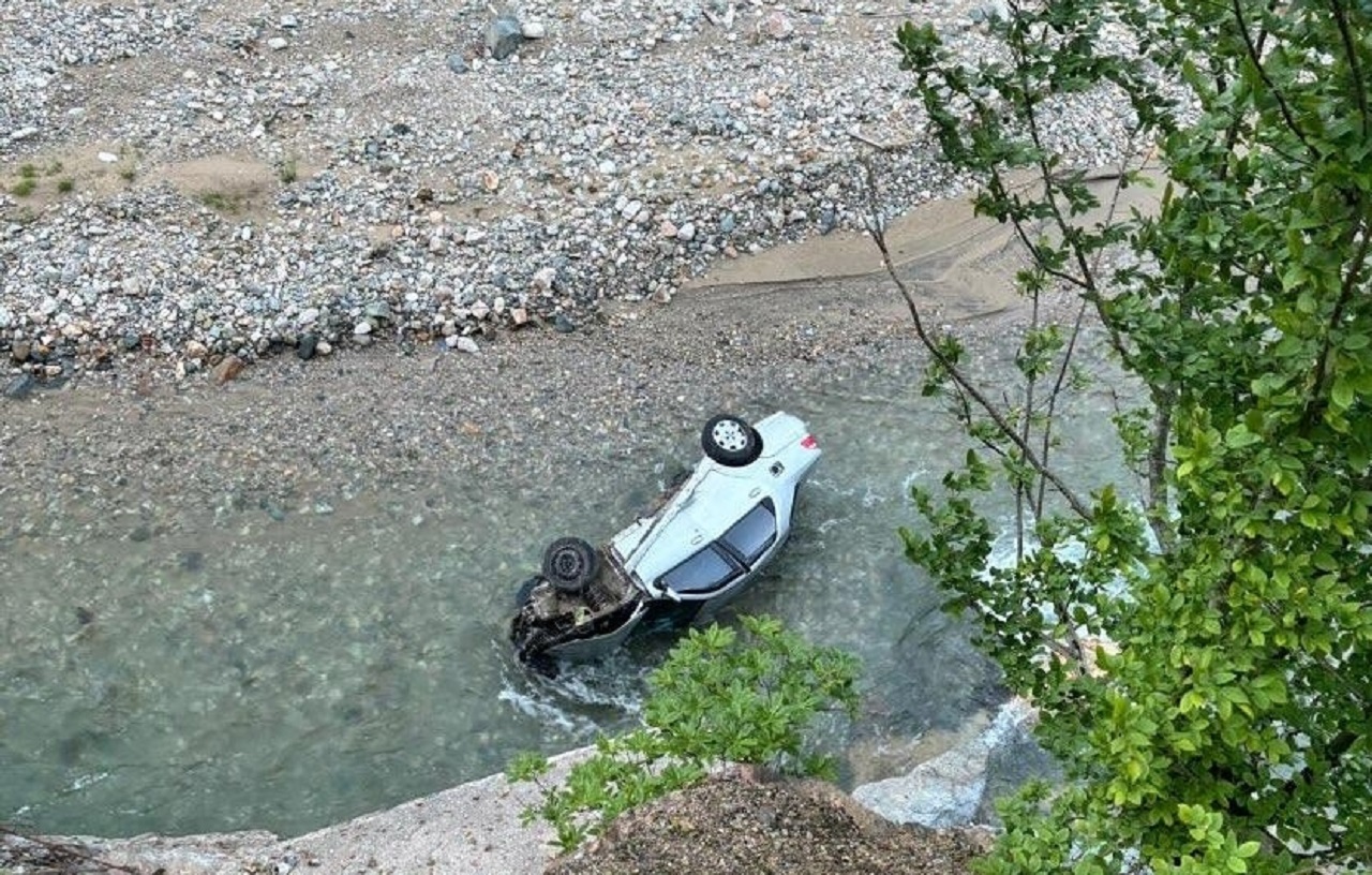 Giresun’da Dereye Devrilen Otomobilin Sürücüsü Öldü