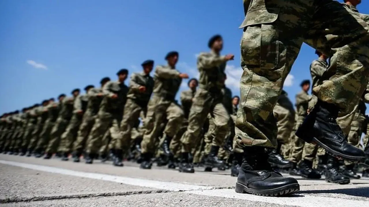 Sözleşmeli Er ve Erbaşlar İçin Yeni Fesih Kuralları Açıklandı