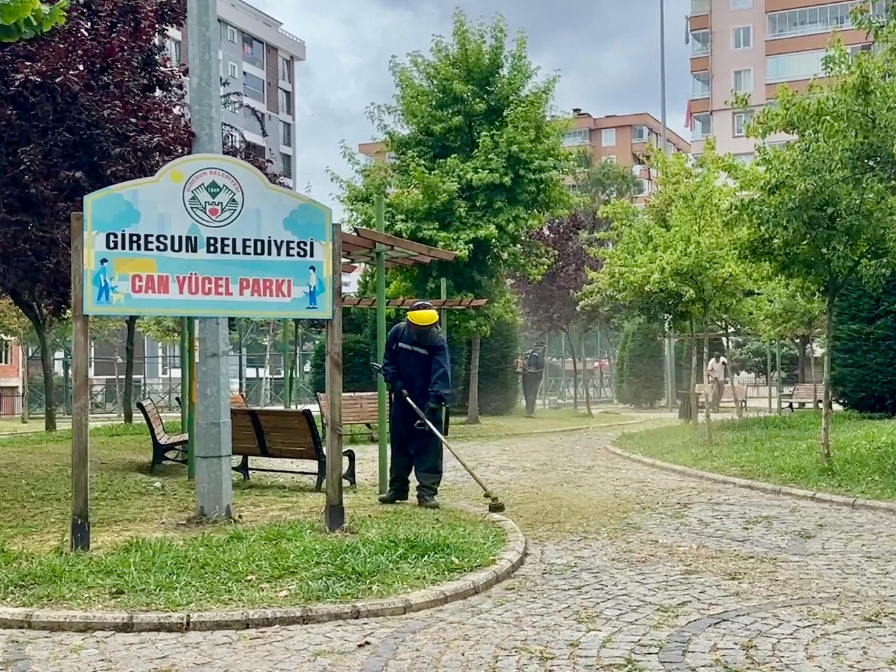 Giresun’da Park ve Yeşil Alanlarda Bakım ve Temizlik Çalışmaları