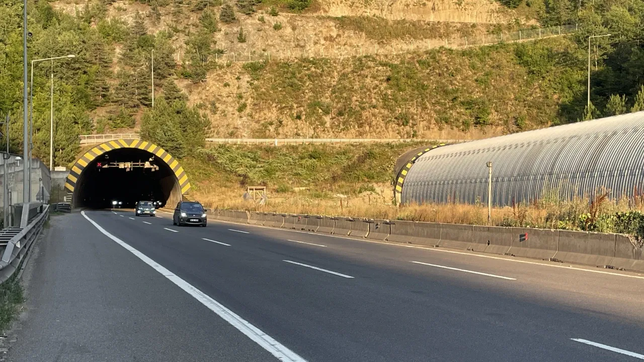 Bolu Dağı Tüneli İstanbul Yönü 50 Gün Kapanacak!