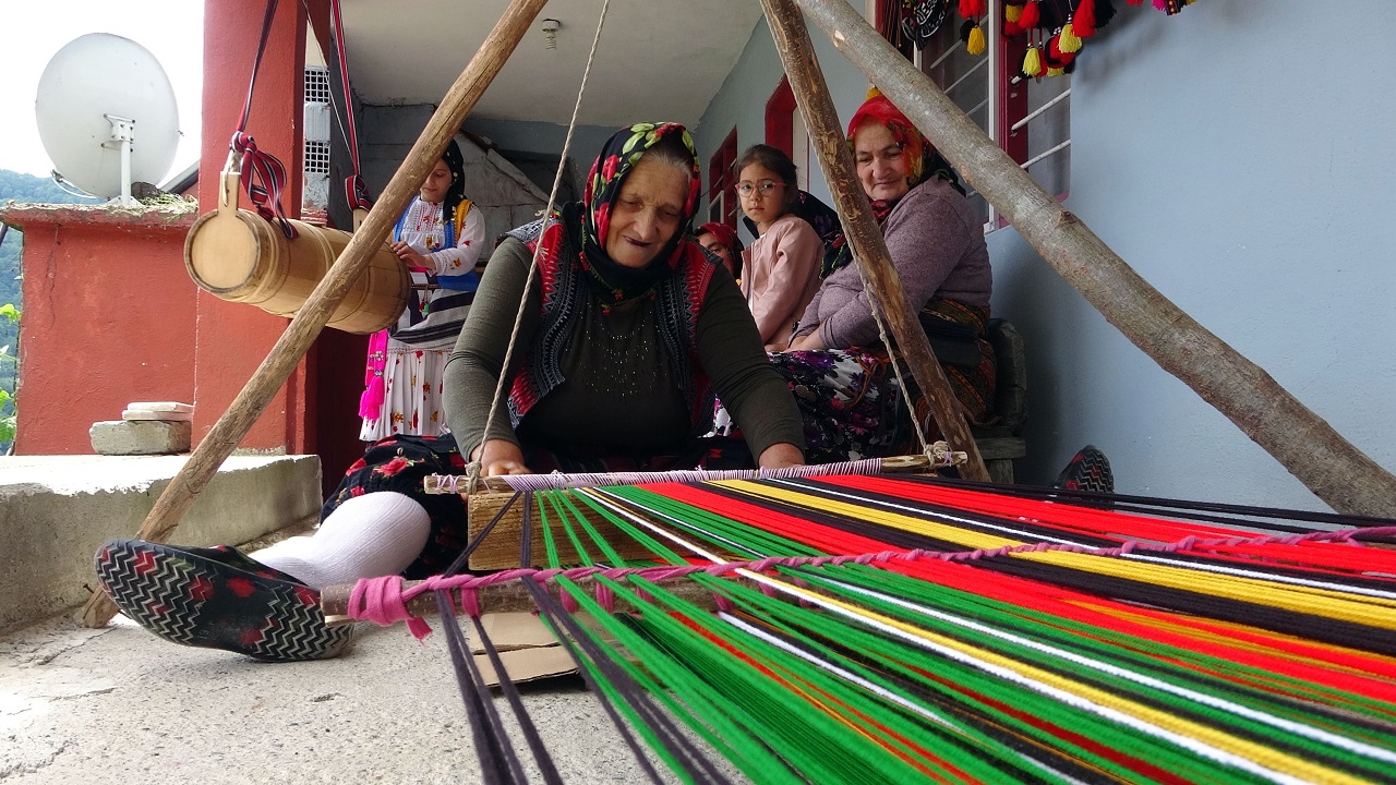 Giresun’da Asırlık El Dokumaları Yaşatılıyor