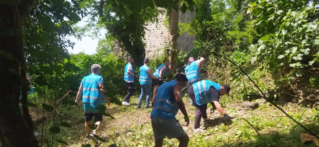 Giresun Adası’nı Denetimli Serbestlikten Yararlanan Yükümlüler Temizledi!