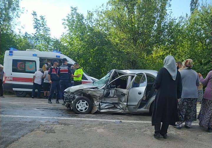 Giresun Şebinkarahisar’da Feci Kaza: 1 Ölü 4 Yaralı