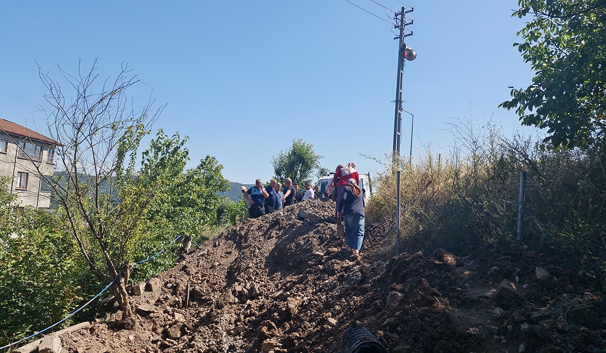 Zonguldak’ta Arazi Sahibi İnadına Yolu Kapattı 60 Aile Mahsur Kaldı!