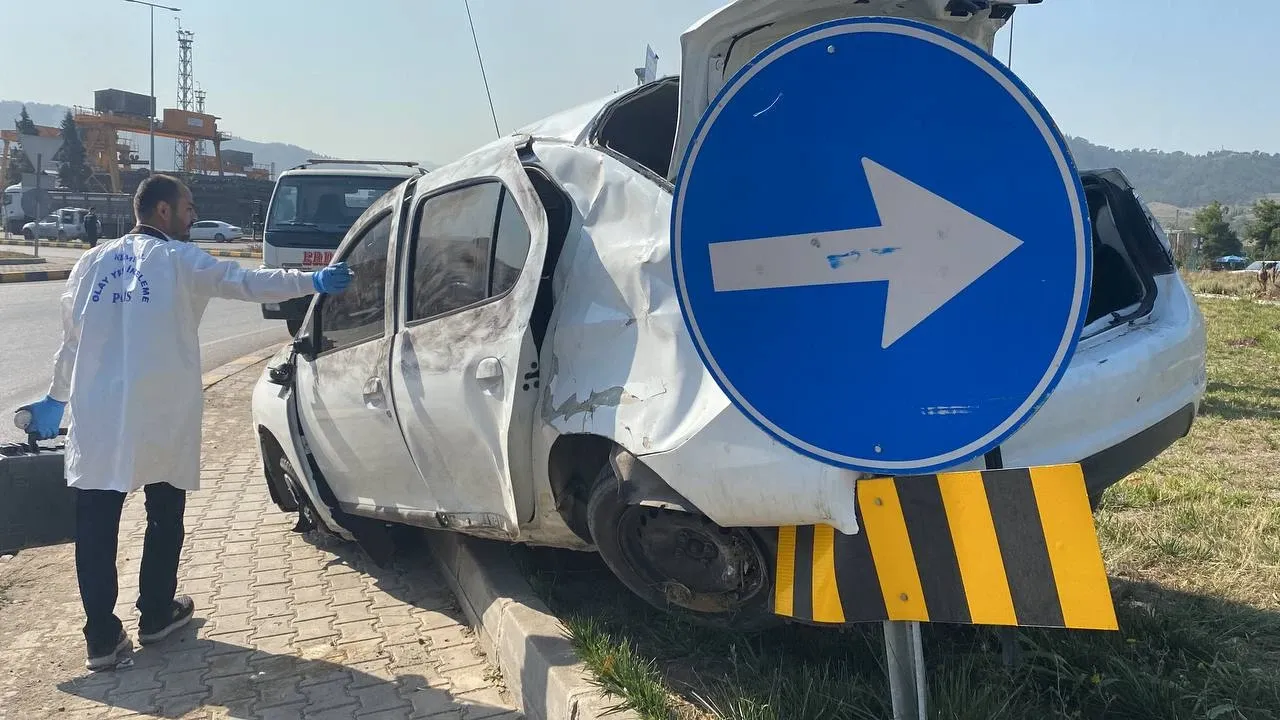 Karabük’te Polis Takibinden Kaçan Çalıntı Araç Kaza Yaptı