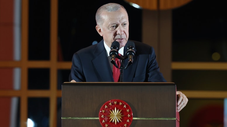 Erdoğan 12 İlin Valisini Görevden Aldı: 16 İle Yeni Vali Atandı