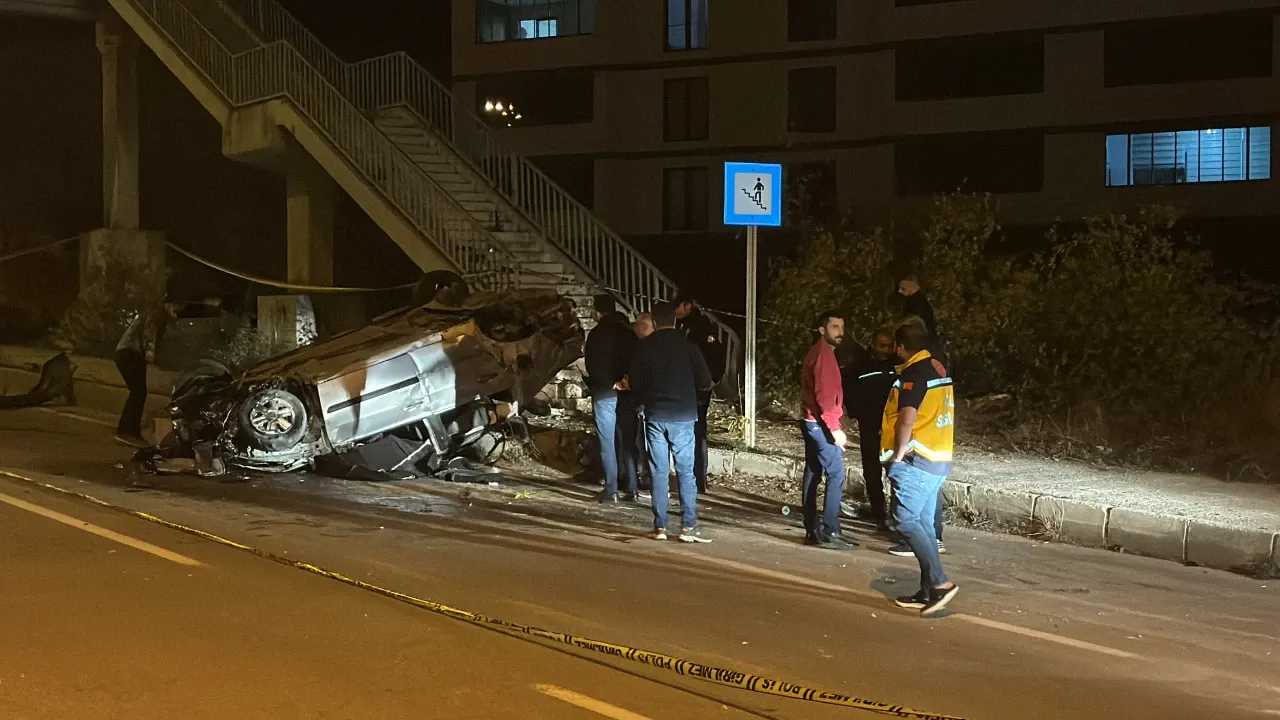 Bayburt’ta Feci Kaza: Sürücü Olay Yerinde Hayatını Kaybetti