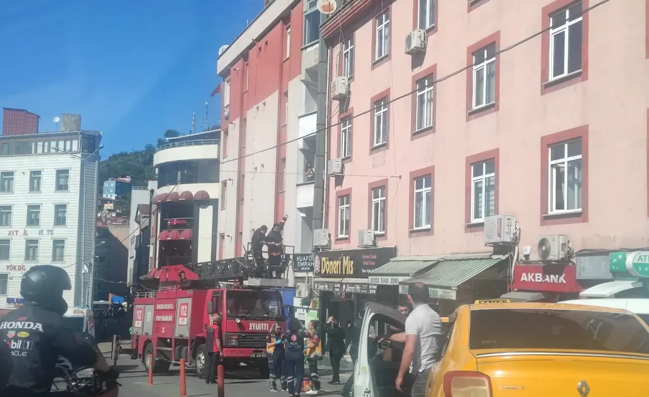 Giresun’da Öğrenci Krizi: Kız Arkadaşını Eve Kilitledi