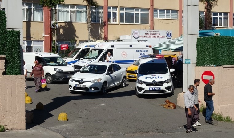 Ordu’da Bir Garip Olay! Güvenlik Görevlisi Temizlik Personelini Bıçakladı