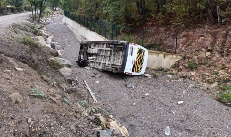 Samsun’da Öğrenci Servisi Şarampole Devrildi: 9 Yaralı