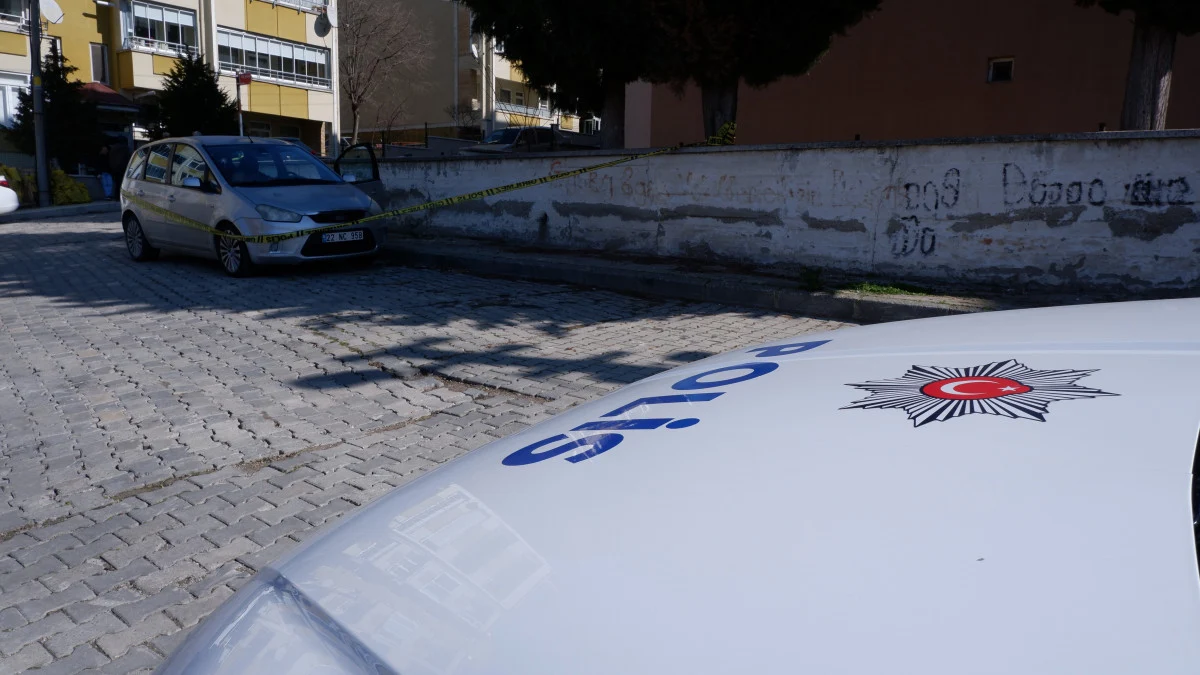 Edirne’de Park Halindeki Araçta Bir Kişi Ölü Bulundu