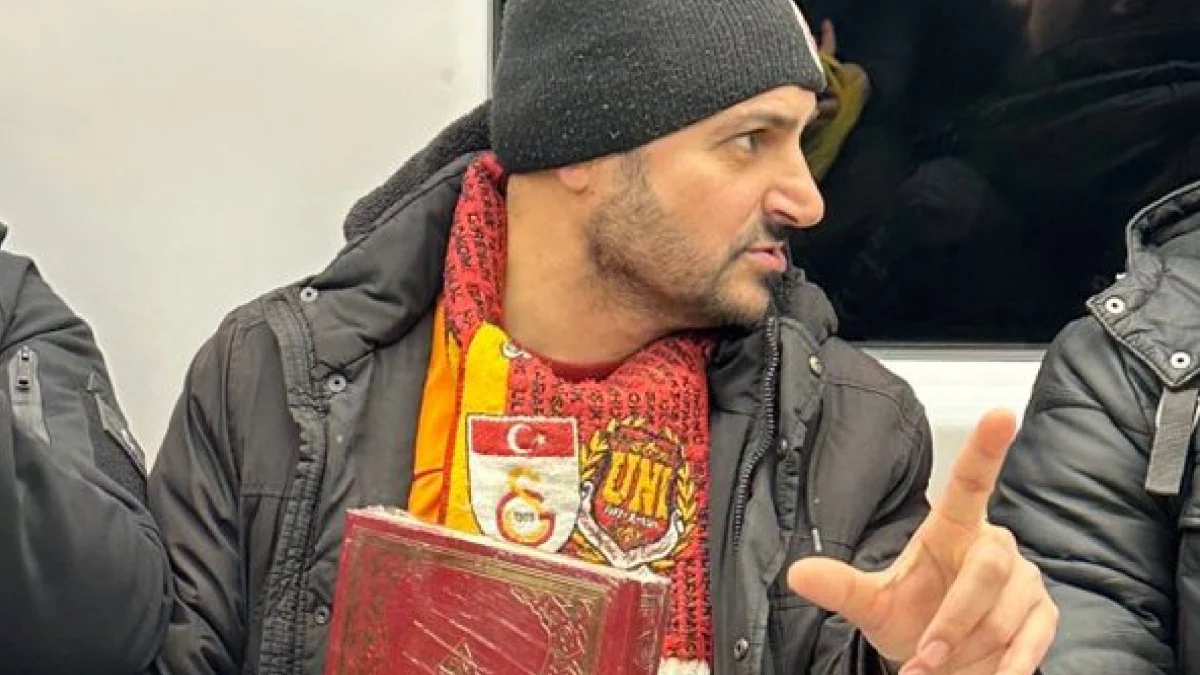 Galatasaray – Fenerbahce Derbisine Kur’an-ı Kerim ile Gidildi