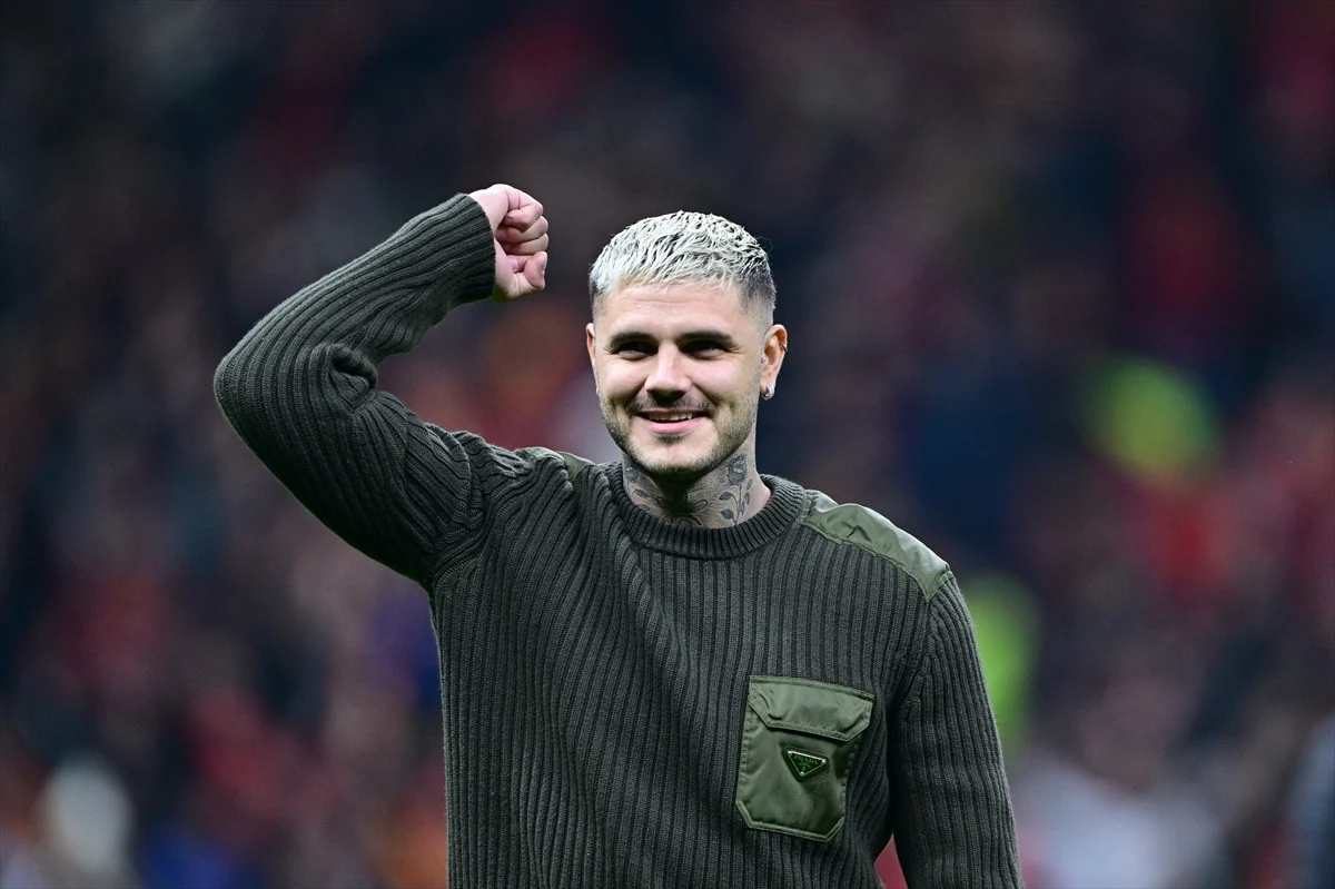 Derbide Mauro Icardi Sürprizi! Taraftara Üçlü Çektirdi