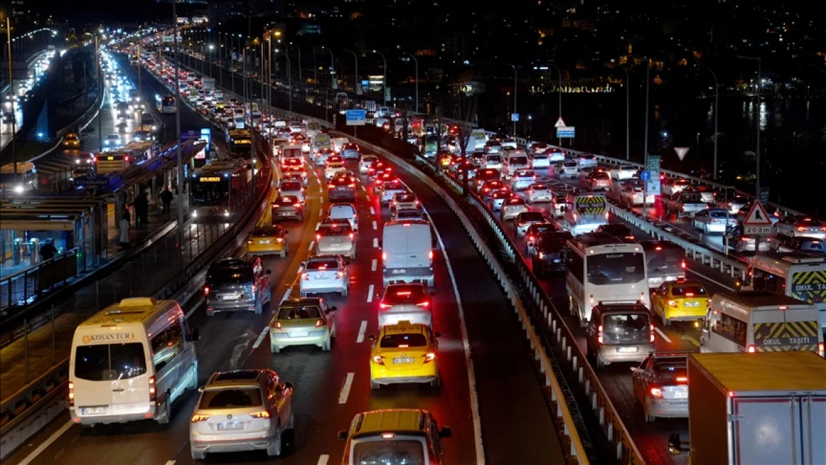 İstanbul Trafiğinde Yoğunluk: Akşam Saatlerinde Yüzde 85’e Ulaştı