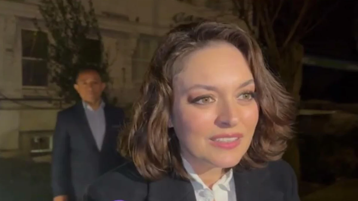 Ezgi Mola, Enis Arıkan ile Olan Küslüğü Konuştu!