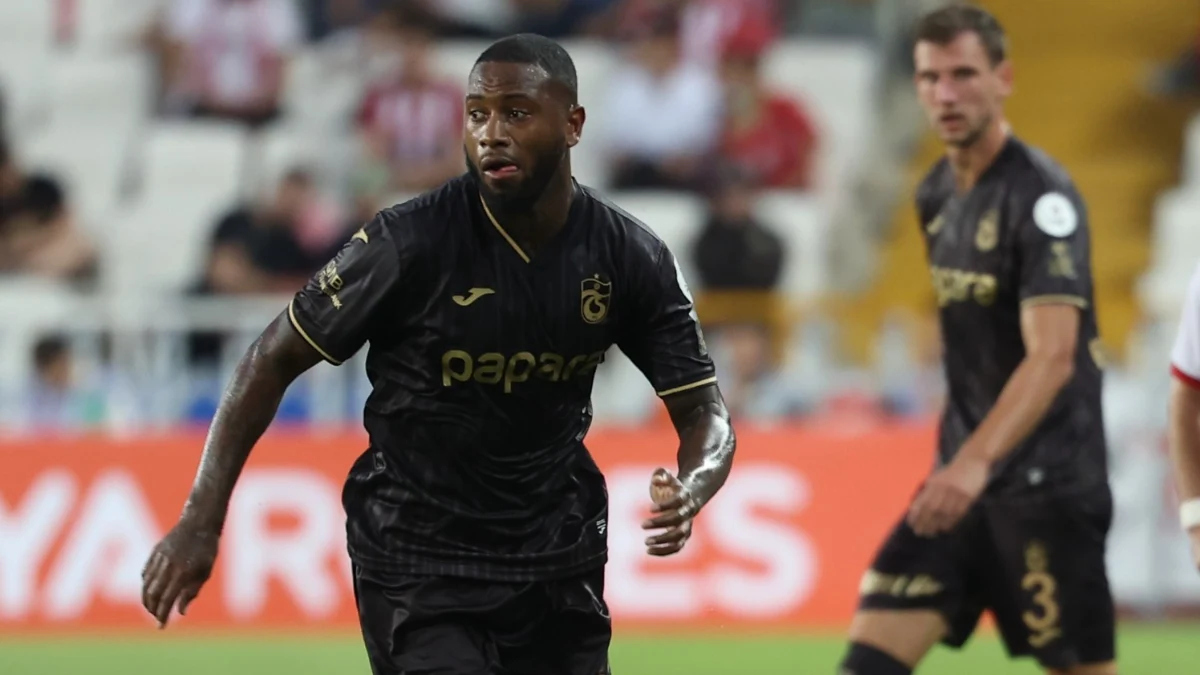 Stefano Denswil ile Yollar Ayrıldı! Trabzonspor Sözleşmesini Feshetti