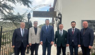 Ali İhsan Yavuz, Şeyh Edebali Türbesi’ni Ziyaret Etti