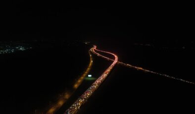 Bayram Göçü Başladı: Otoyollarda Yoğunluk Kilometrelerce Uzadı