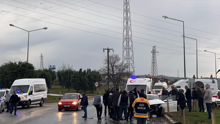 Bilecik’te Trafik Kazası: İki Araç Çarpıştı, 7 Kişi Yaralandı