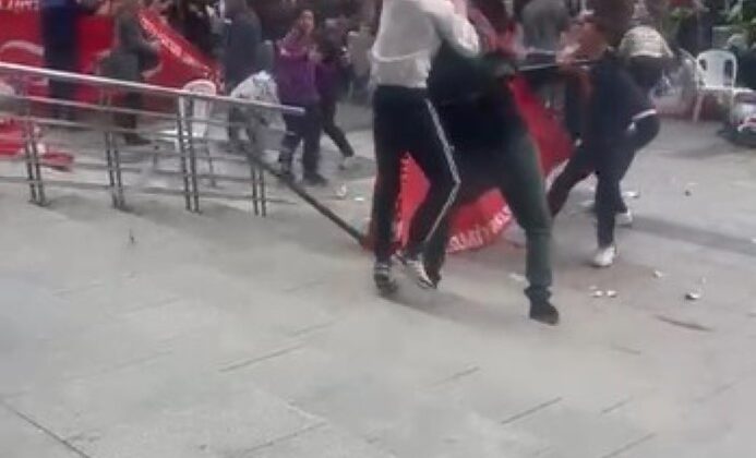 Kocaeli’de Şiddetli Rüzgar ve Toz Fırtınası Kentte Zarar Verdi