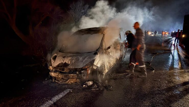 Gümüşhane’de Seyir Halindeki Araç Alev Aldı
