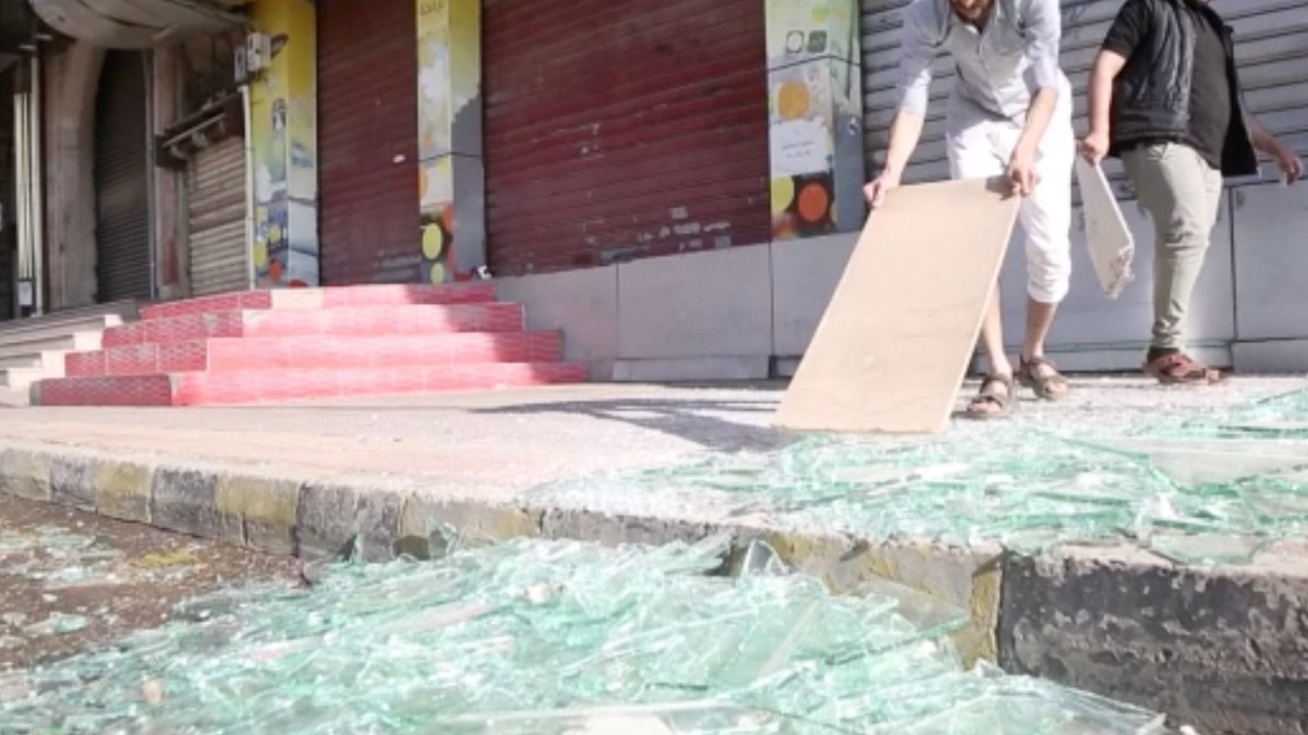 ABD’nin Yemen’e saldırısında ev ve iş yerleri zarar gördü