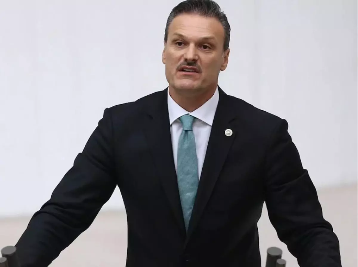 AK Partili Özalan, Saraçhane protestocularına ateş püskürdü: Kininizde boğulun