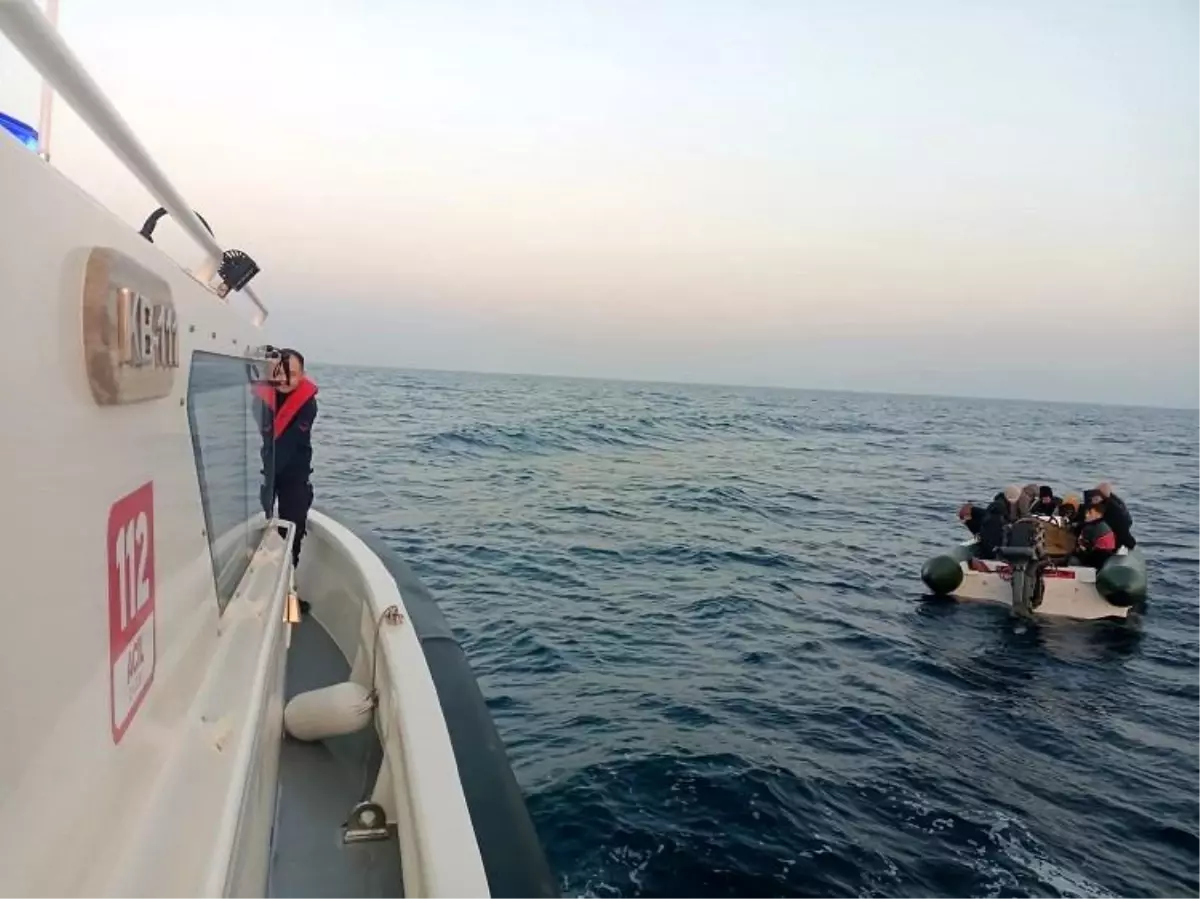 Ayvalık’ta 14 Düzensiz Göçmen Yakalandı