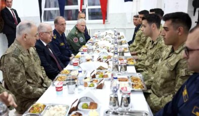 Bakan Güler Ramazan İftarı İçin Çanakkale’de