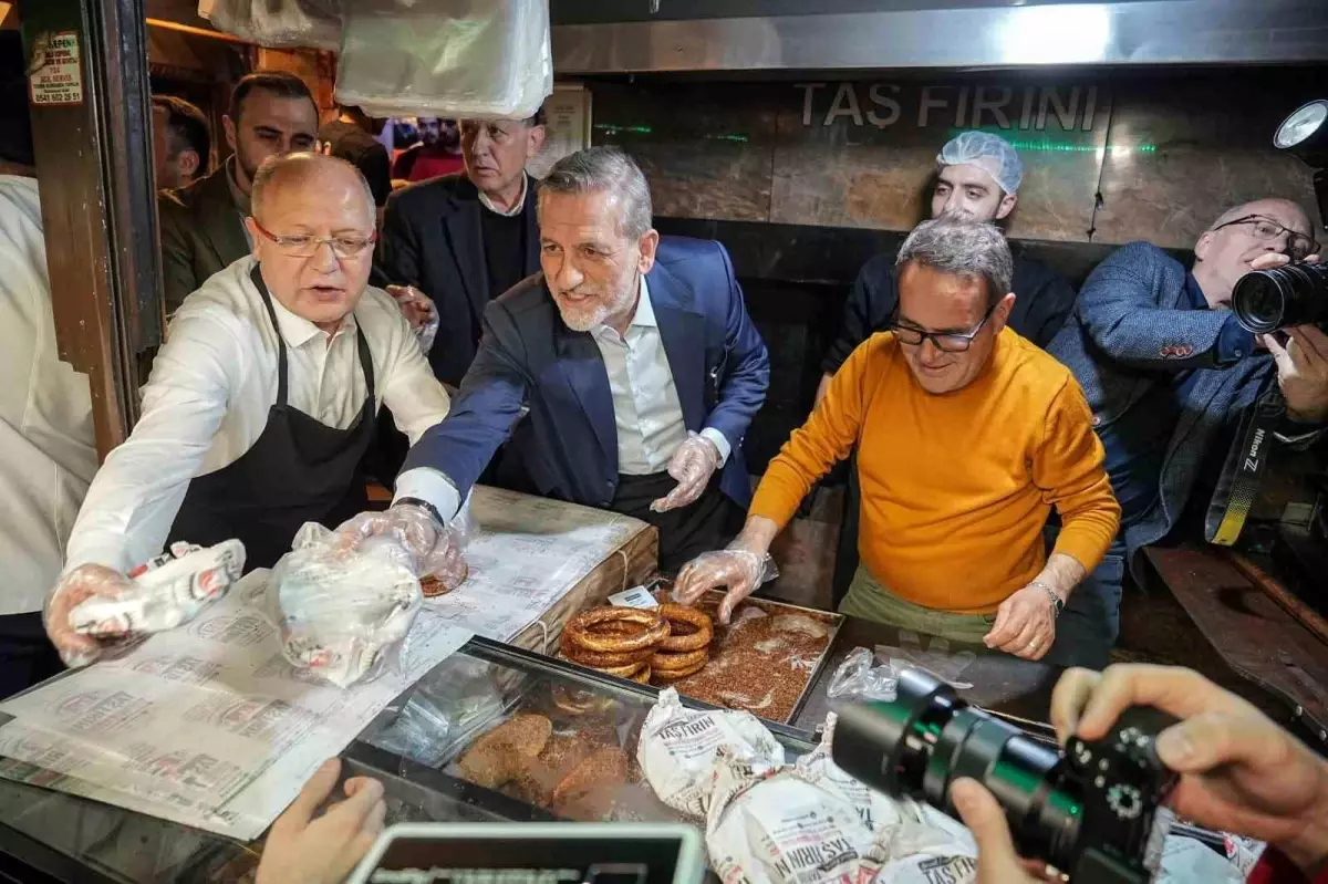 Bursa’da İş Dünyası ve Vatandaşlar Birlikte Sahur Yaptı