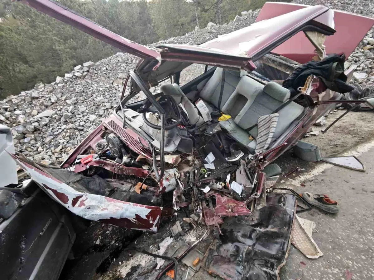 Bursa’da Trafik Kazası: 1 Ölü, 3 Yaralı